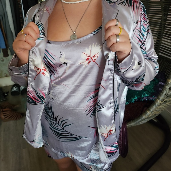 Pajama Set - Picture 2 of 3